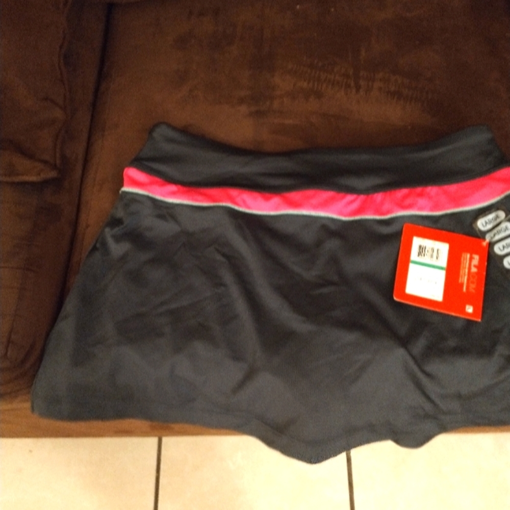 Gray tennis skirt